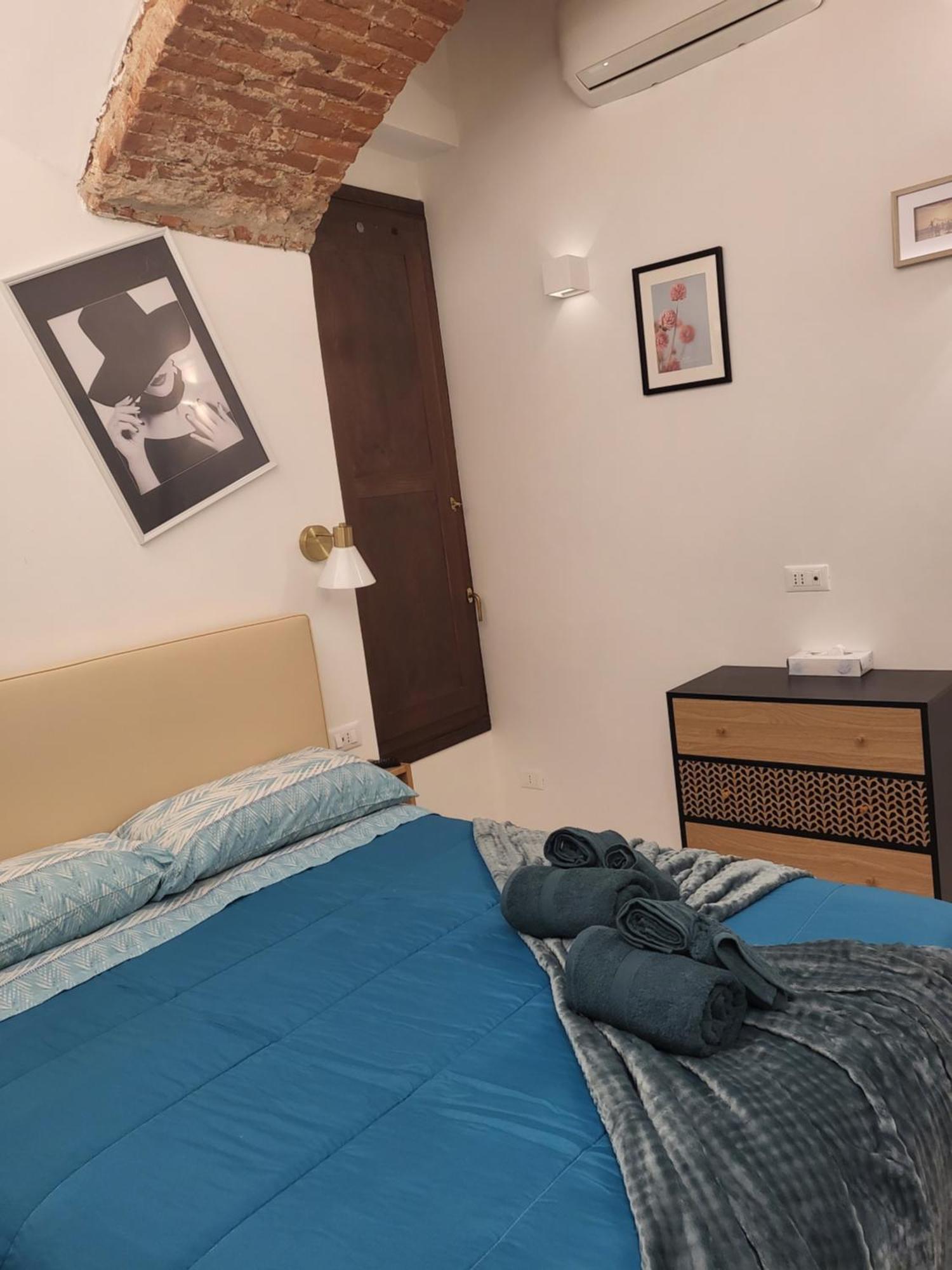Il Posto Che Non Ti Aspetti Centro Storico Appartement Turijn Buitenkant foto